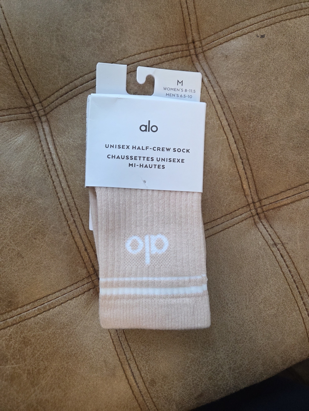 ALO Yoga Unisex Half-Crew Sock in Light Pink